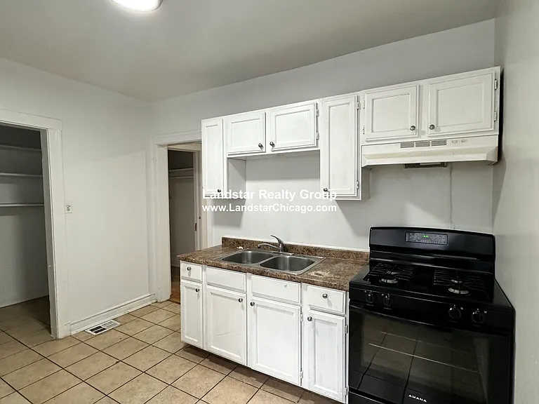 6304 N Oakley Ave #1 — Photo 12
