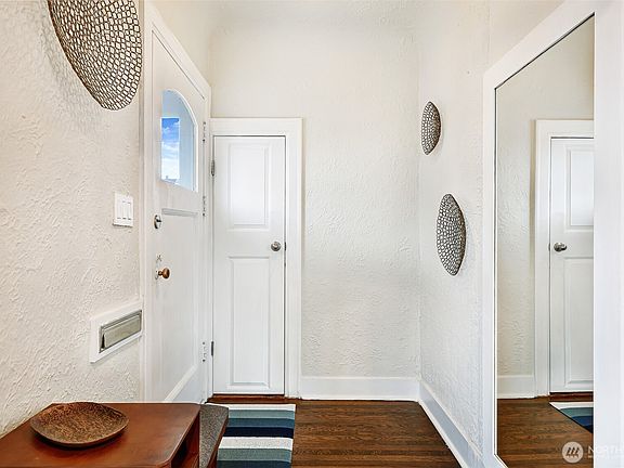 3rd image of 920 N 75th Street