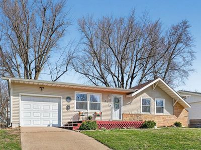 1204 Sunnyside Cir, Cedar Falls, IA, 50613