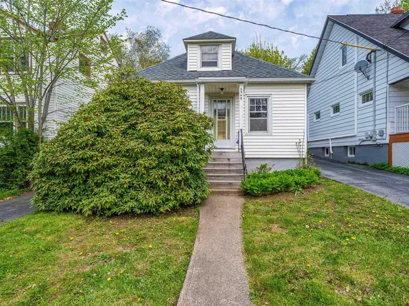 6949 Chebucto Rd, Halifax, NS B3L 1M6