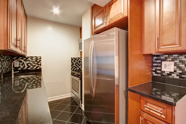 Rented by Compass | media 13