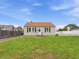 54 Shaw Park Ave, Chicopee, MA 01013