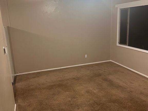 3rd image of 2237 Wells St