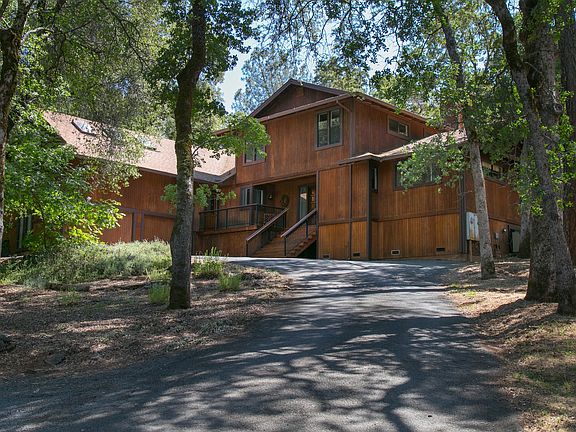 4th image of 3145 Deseret Way