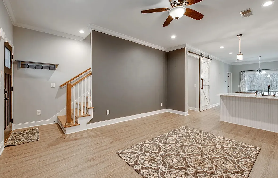 4 bed, 1512 sqft, $2,500 — Photo 4
