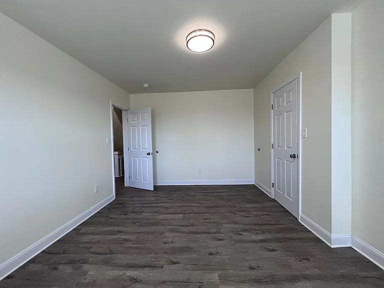 2918 Devlin St — Photo 28