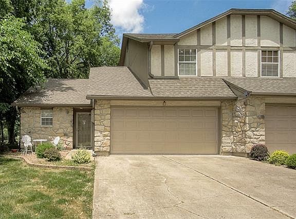 2nd image of 1311 NW Village Dr