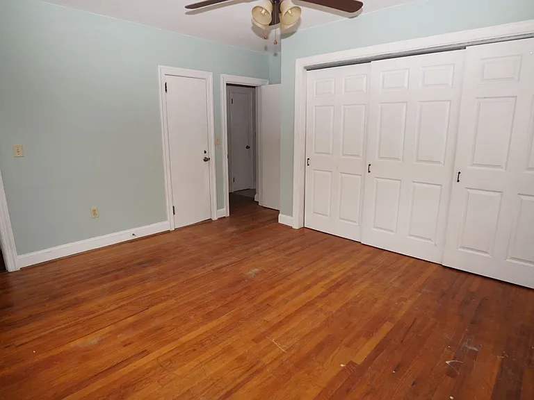 14 Tallman St — Photo 21