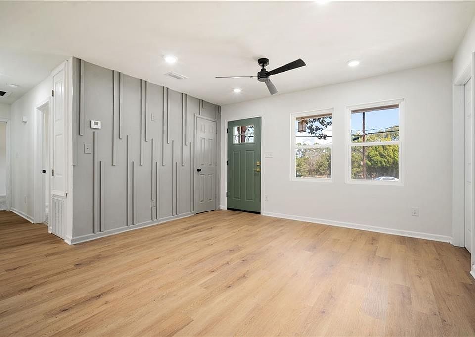 7113 Peachtree Ave, Mobile, AL 36618 | Zillow