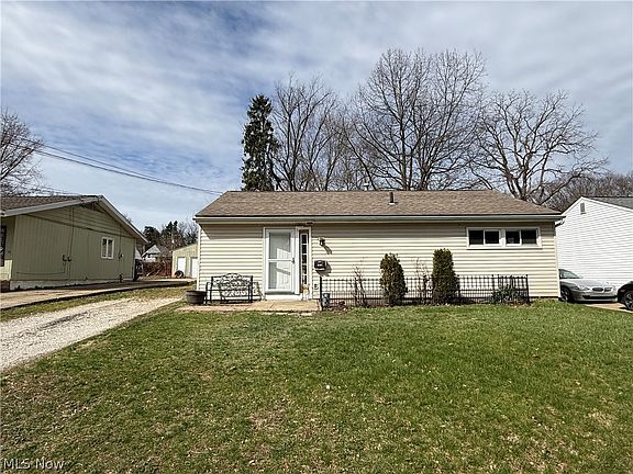 2nd image of 1316 Linden Ave