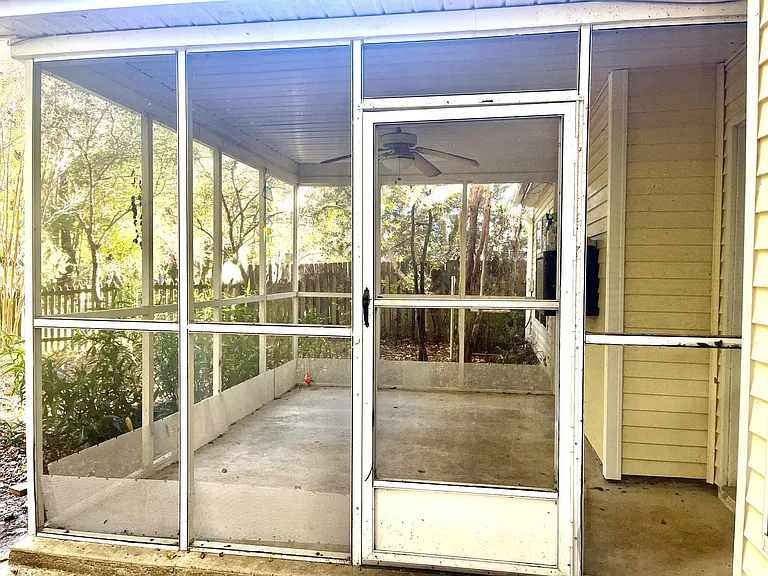 524 Beverly Dr — Photo 16