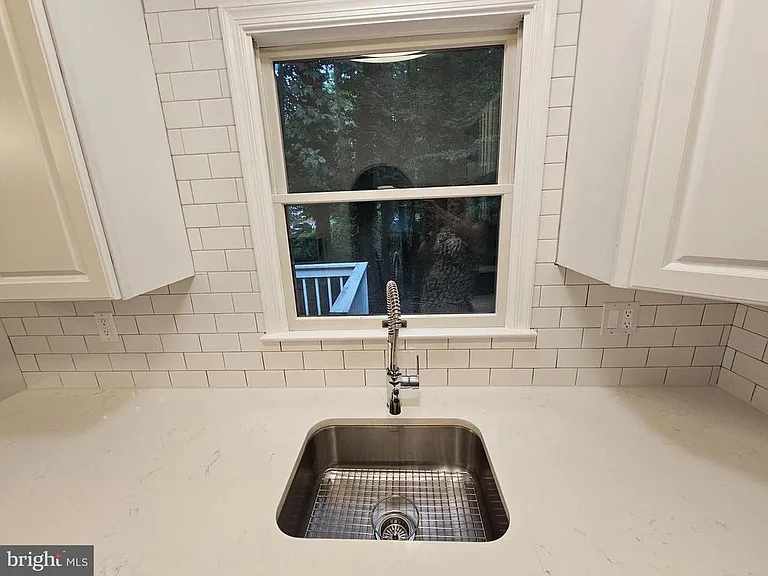 730 Ox Bow Ln — Photo 6