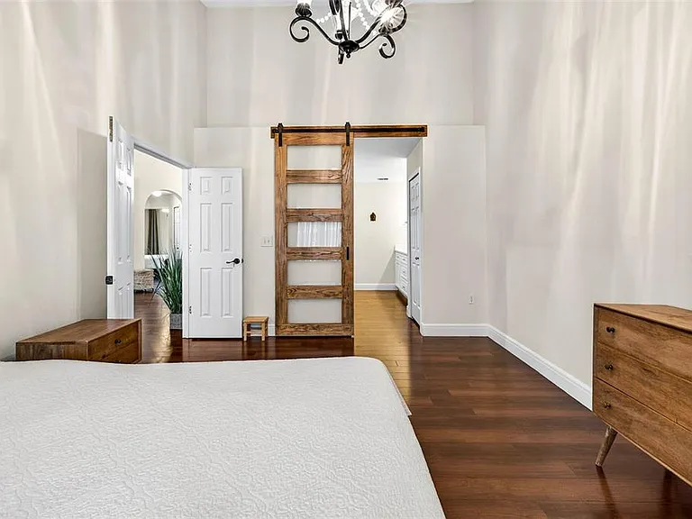 4180 Brentwood Park Cir — Photo 26
