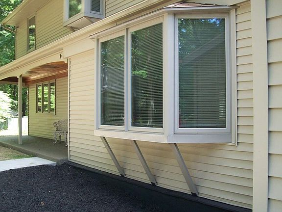 2nd image of 4 Collins Ct