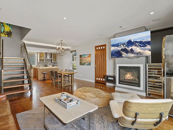 Living and Dining Area