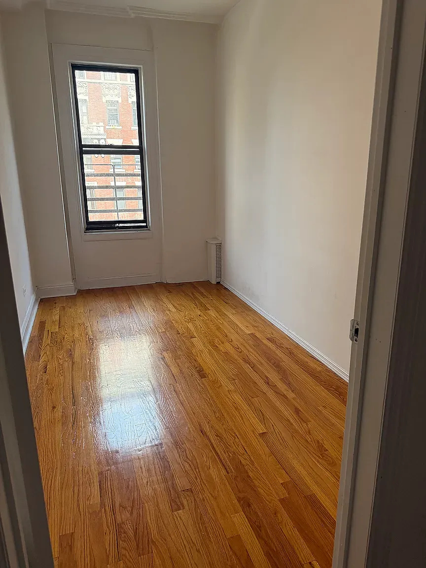 808 West End Avenue — Photo 2