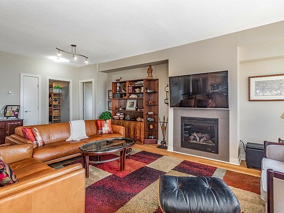 5th image of 1160 Bernard Ave Unit 310
