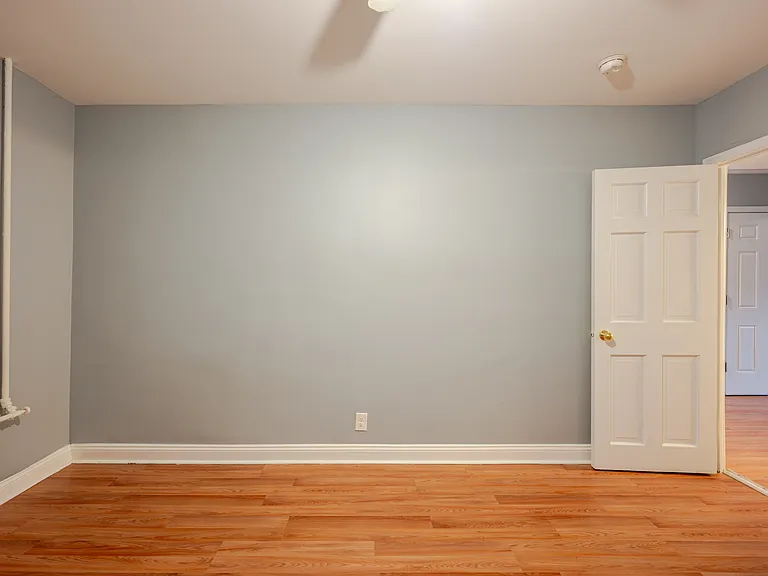 1715 Capitol Ave NE #3 — Photo 4