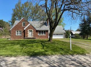 9224 Weber Rd, Columbus, MI 48063