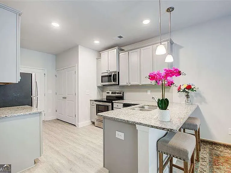 10161 Benton Woods Dr — Photo 16