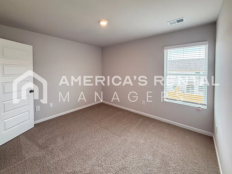 106 River Grass Dr — Photo 18