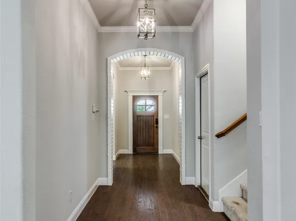 529 Inwood St, Benbrook, TX 76126