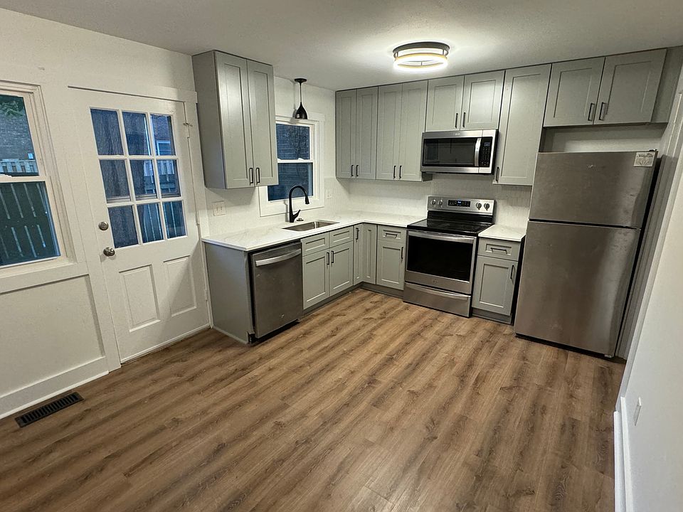 1st image of 627 Cherry St APT E