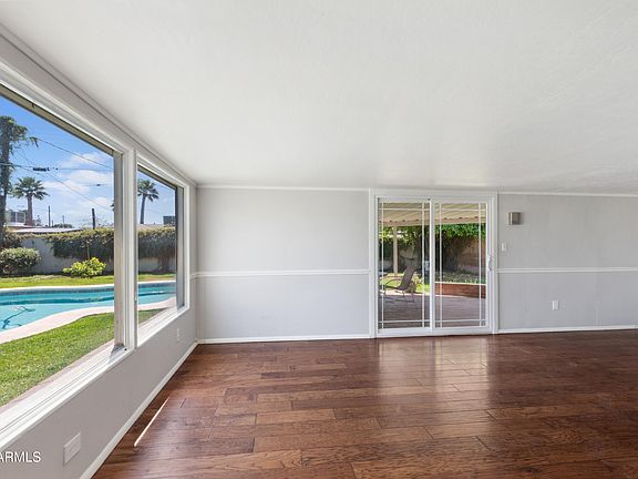 5th image of 805 W AMELIA Avenue