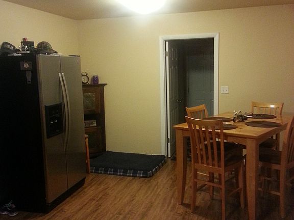 Kitchen/Eating area