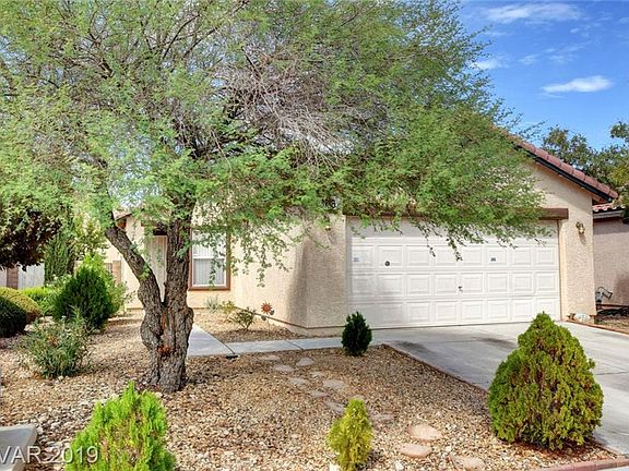 3rd image of 3716 Laguna Veneta Ave