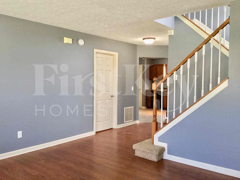 10703 Regis Ct — Photo 11