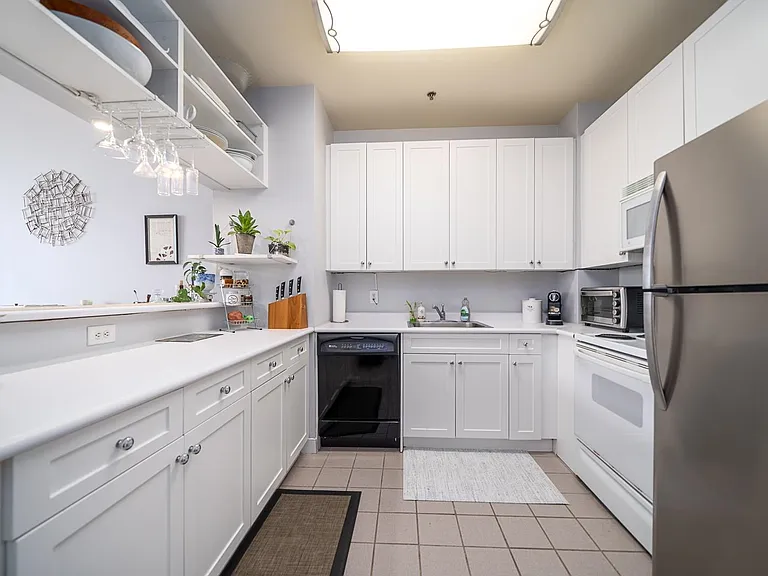 1500 Washington St #6P — Photo 12
