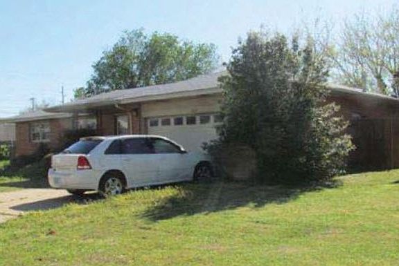 3rd image of 1604 NW 27th St