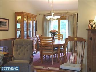 5th image of 32 Greenbrook Dr
