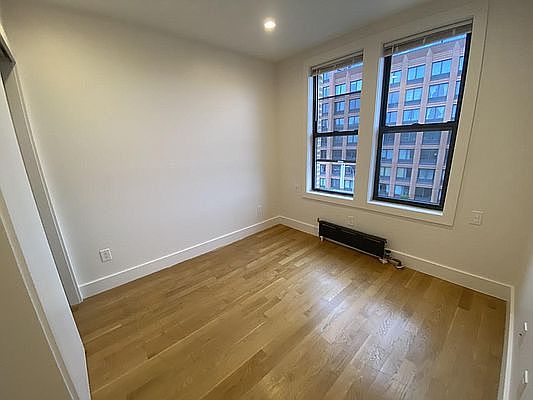 4th image of 304 10th St #298-25