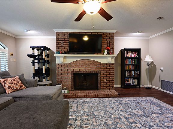 4th image of 32 Rue Maison St