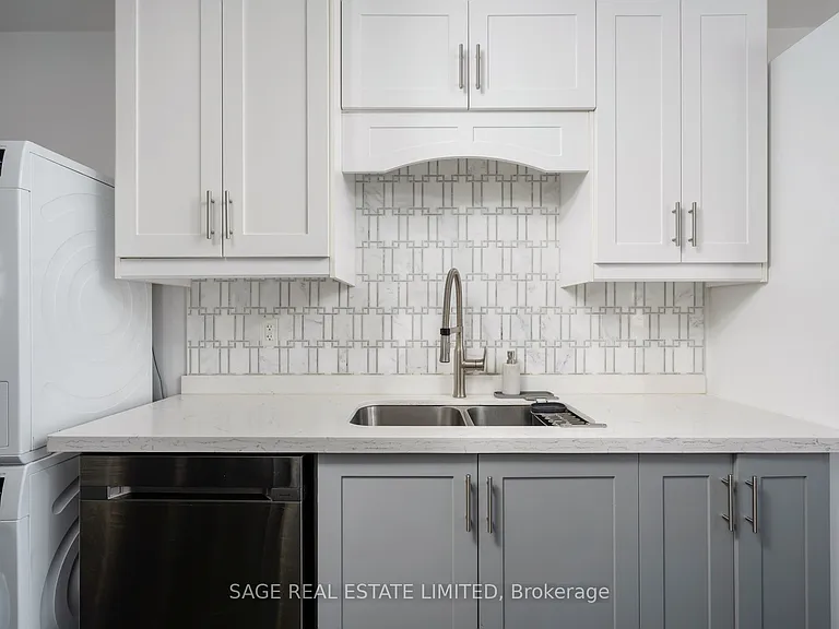 28 Macklem Ave — Photo 11