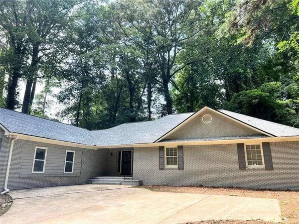 3143 Eleanor Ter NW, Atlanta, GA 30318