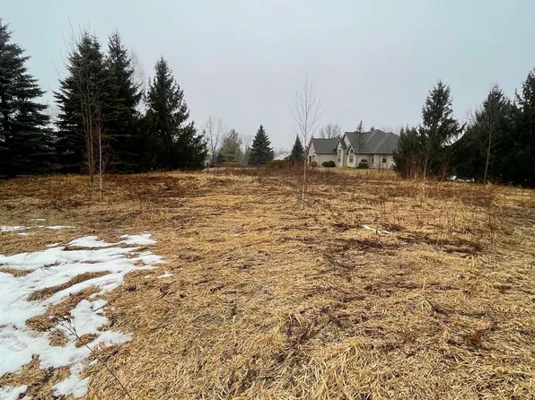 N4664 Esquina Ct #60, Krakow, WI 54137