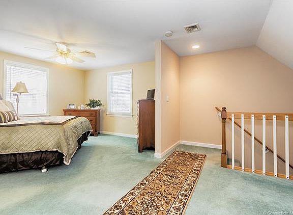 Wow!!  In law apartment...u...