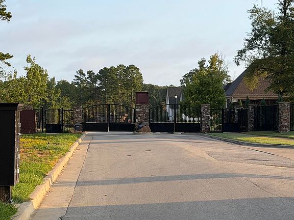 4th image of 7933 Maple Ln