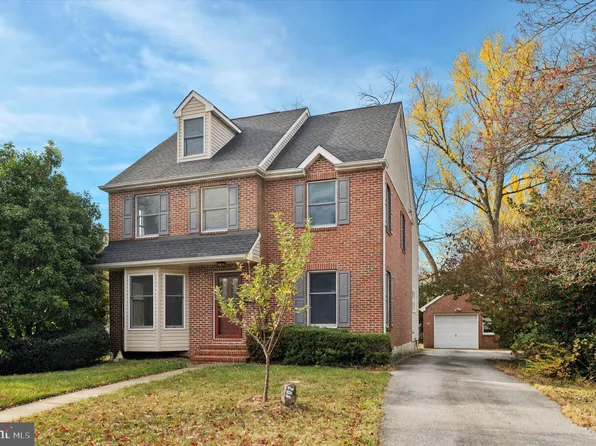 302 Irving Dr, Wilmington, DE 19802