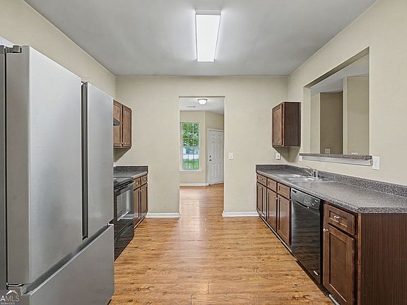 5th image of 1441 Arbor Place Dr