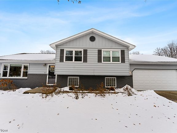 2nd image of 8460 Crystal Dr