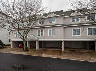 902 Ocean Dr, Cape May, NJ 08204