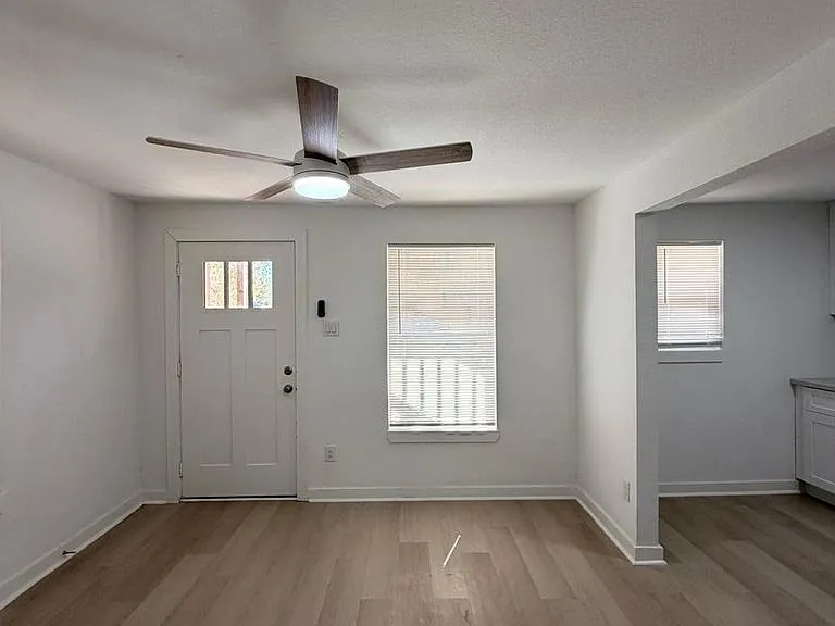 201 Lowery Dr #103 — Photo 4