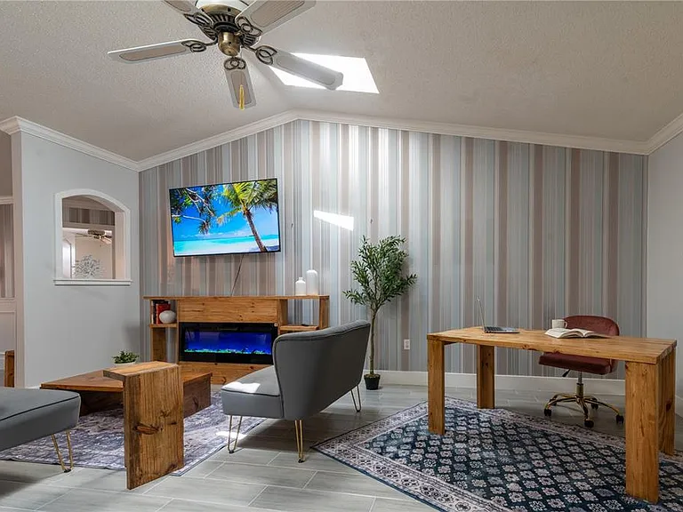 6908 Arbor Oaks Cir — Photo 18