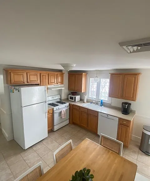 2 Whipple Ave — Photo 24