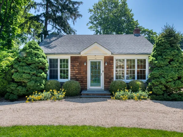 https://photos.zillowstatic.com/fp/c392ff825011eae74ffb235653b32bd1-p_e.webp