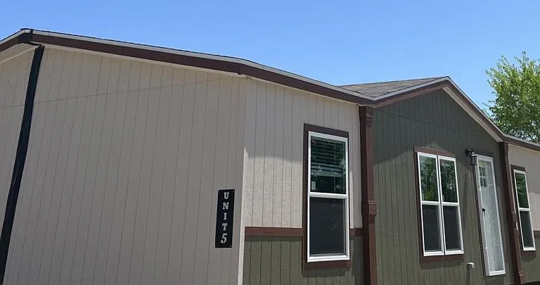 120 FM 1504 #5 — Photo 1